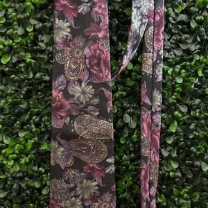 The American Edition Collection 58in Vintage Necktie, Floral Design, Made in USA